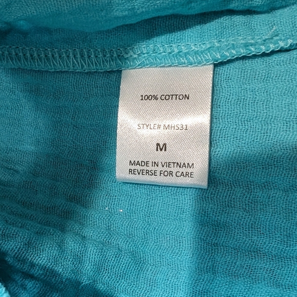 Andree By Unit Top - Picture 4 of 4